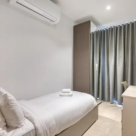 New 2br Near Seafront By Sf Homes *